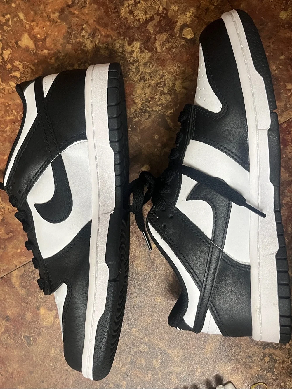 Nike Dunks Panda Low-Top Sneakers